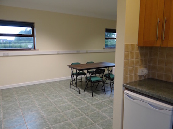 Unit4 Business accommodation to let